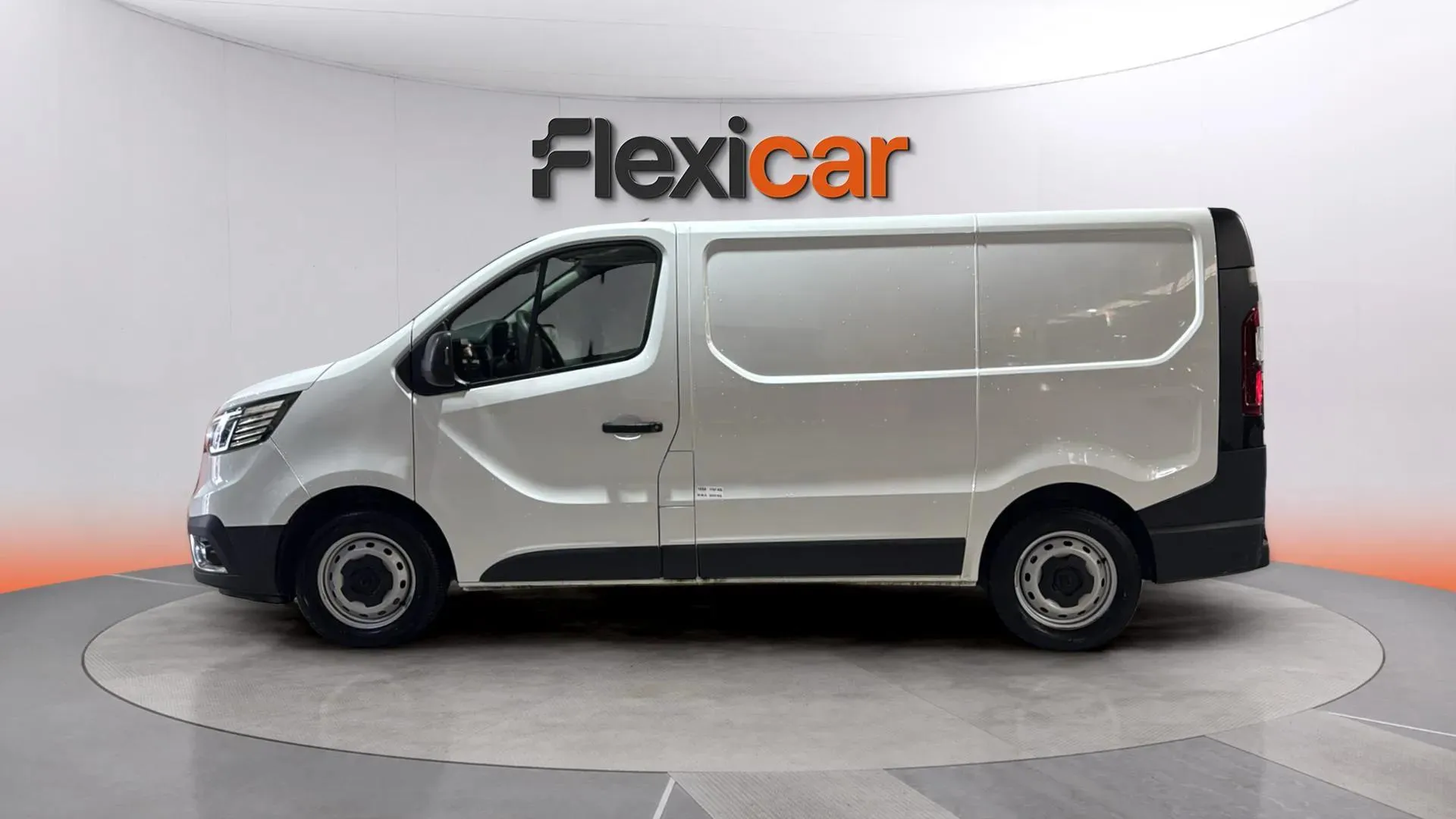 Renault Trafic Furgón L1H1 Blue dCi - foto 4
