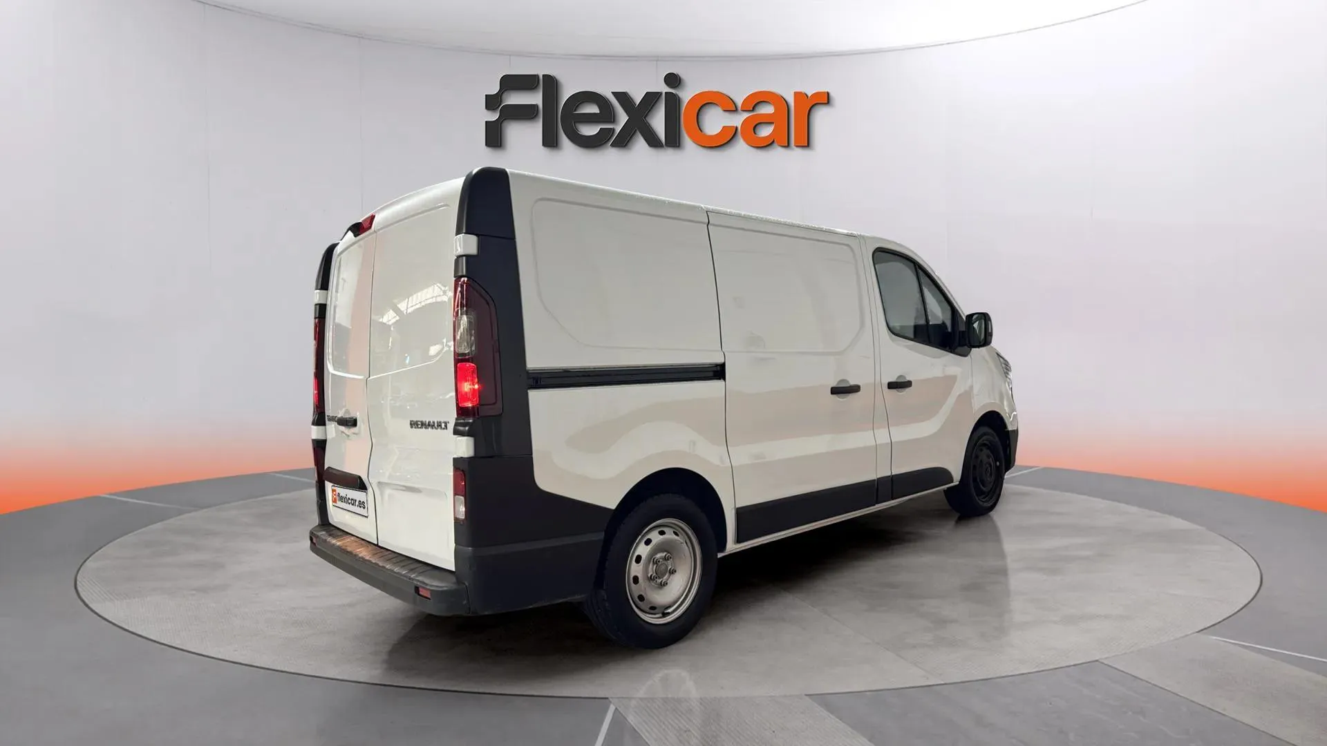 Renault Trafic Furgón L1H1 Blue dCi - foto 7