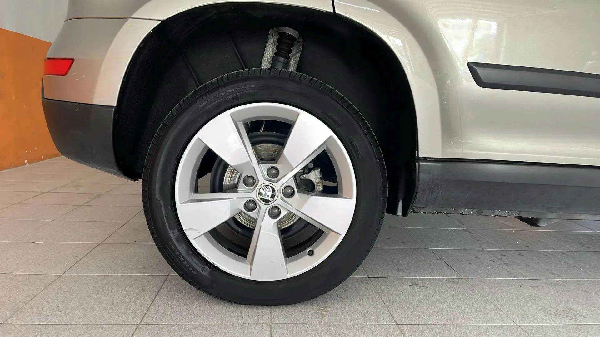 Škoda Yeti 1.2 TSI Active - foto 8