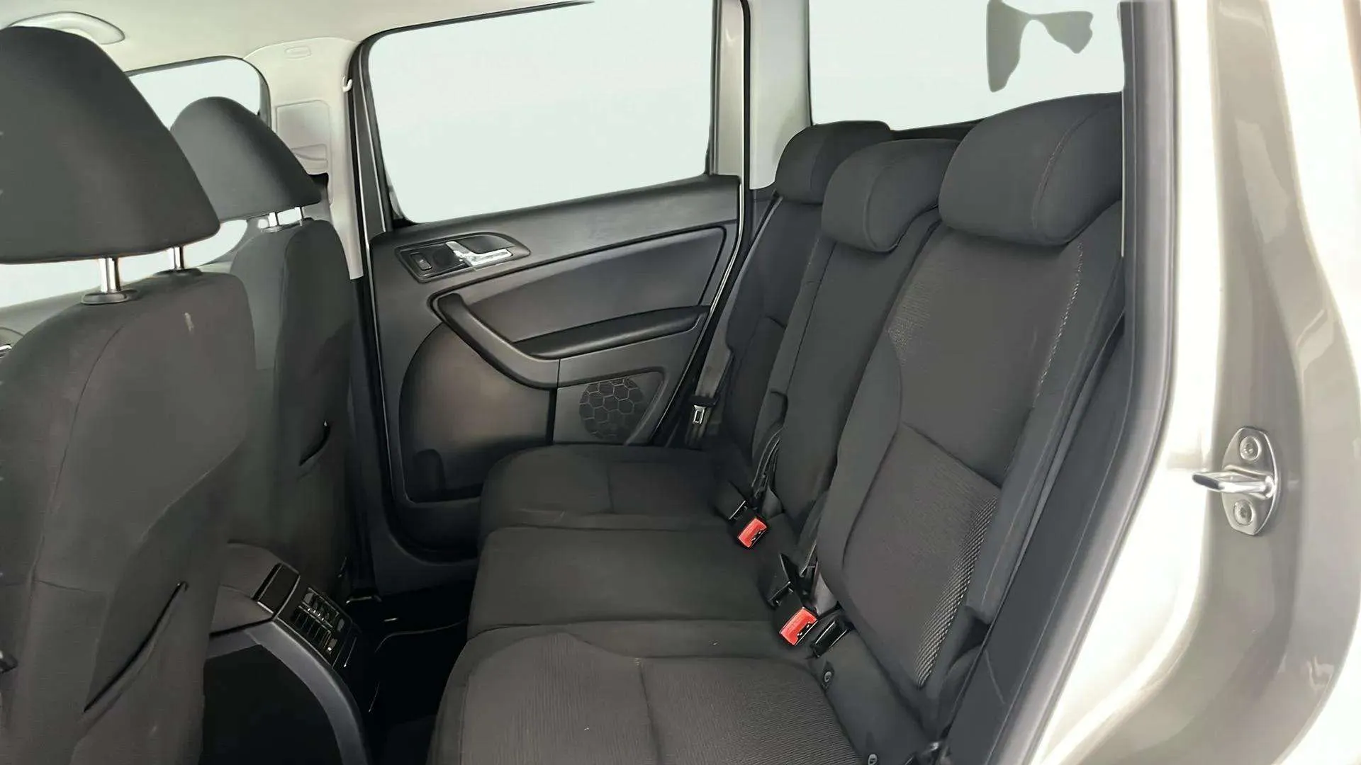 Škoda Yeti 1.2 TSI Active - foto 21