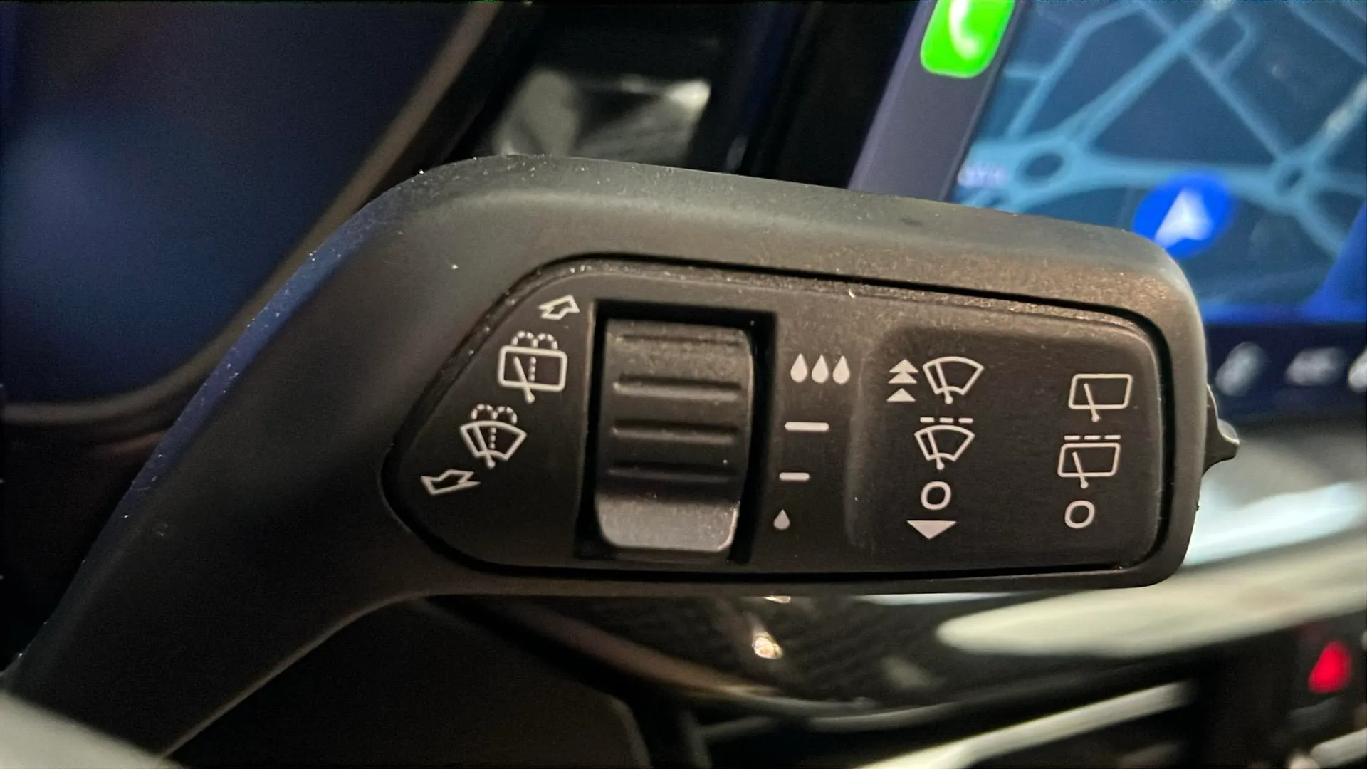 Ford Focus 1.0 EcoBoost MHEV ST-Line X SB - foto 21