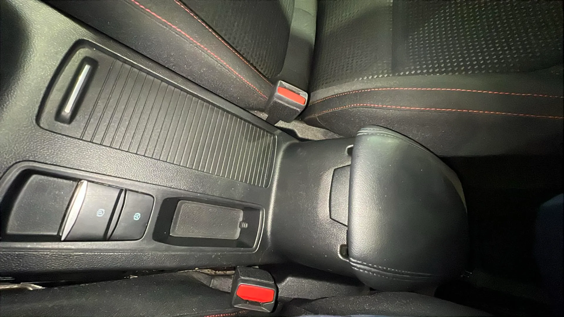 Ford Focus 1.0 EcoBoost MHEV ST-Line X SB - foto 28