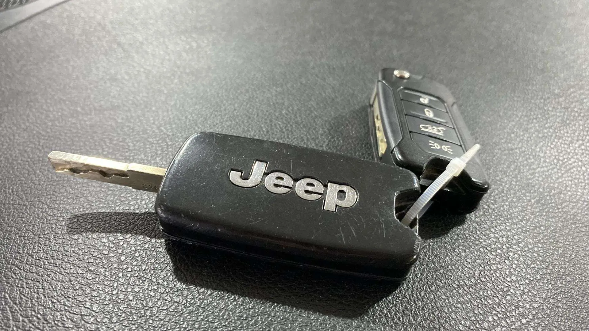 Jeep Renegade 1.4 Mair Ddct Longitude FWD E6 - foto 19