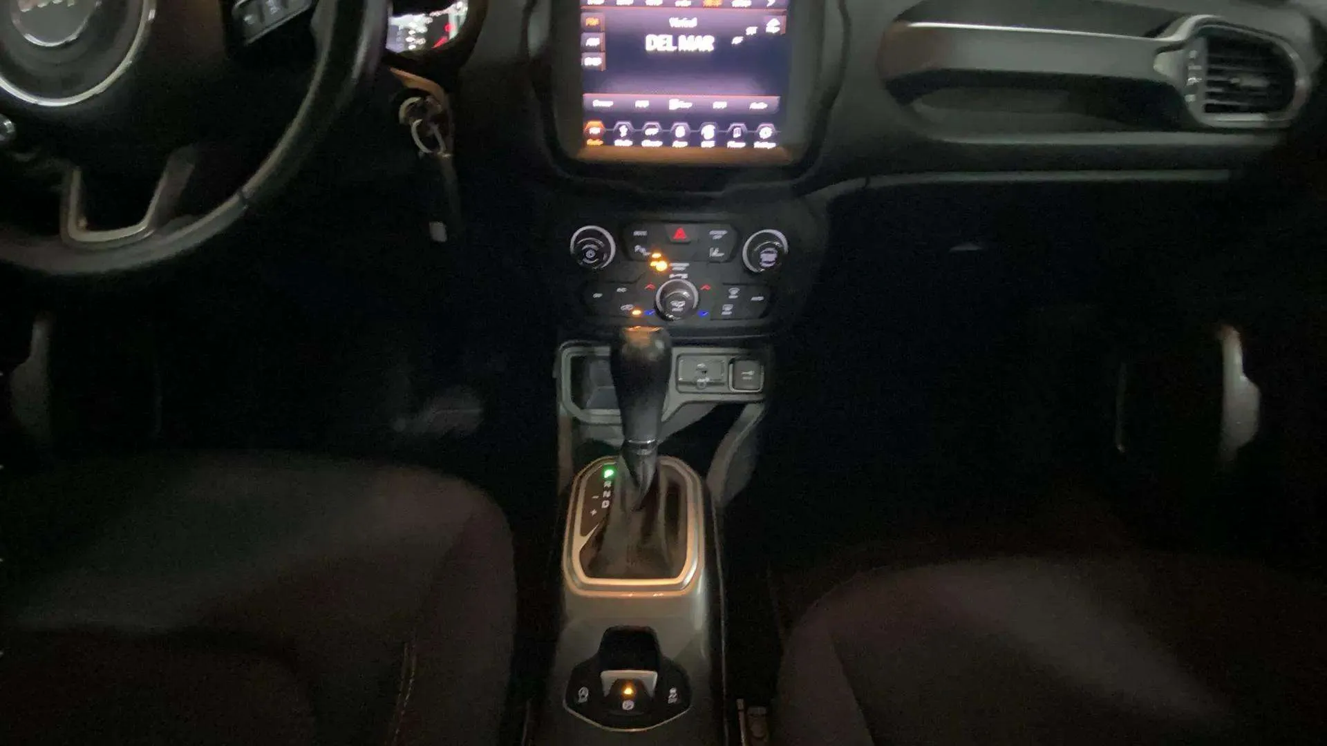 Jeep Renegade 1.4 Mair Ddct Longitude FWD E6 - foto 10