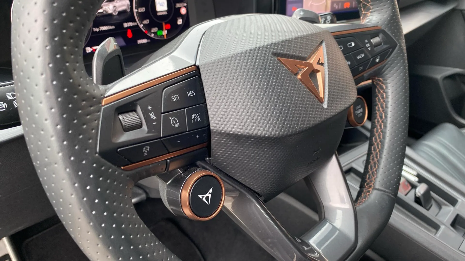 Cupra Formentor 2.5 TSI VZ5 4Drive DSG - foto 18