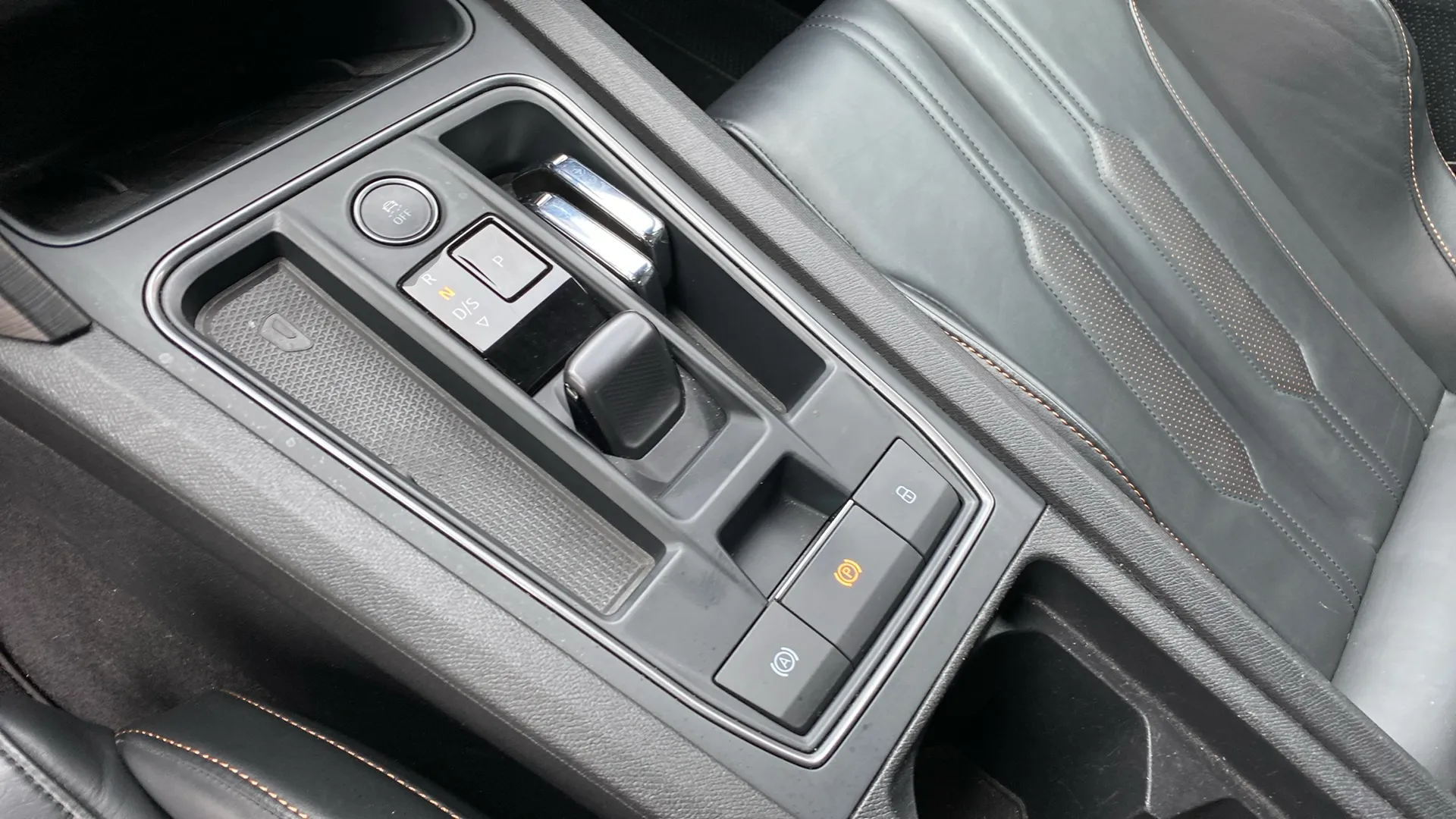 Cupra Formentor 2.5 TSI VZ5 4Drive DSG - foto 20