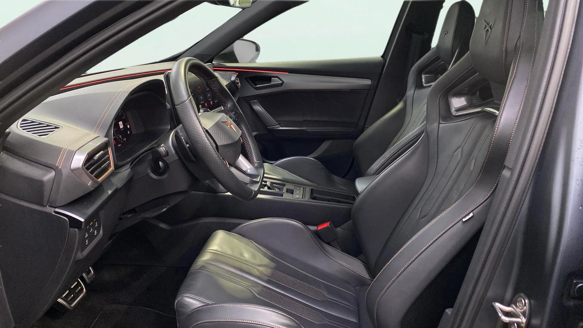 Cupra Formentor 2.5 TSI VZ5 4Drive DSG - foto 10