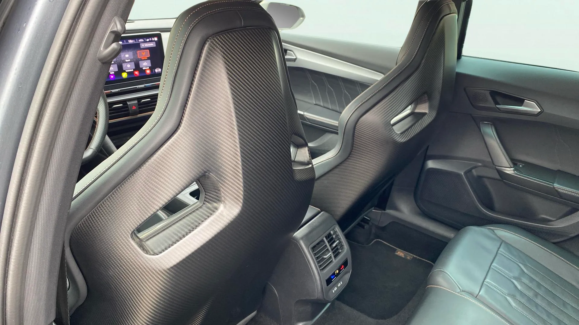 Cupra Formentor 2.5 TSI VZ5 4Drive DSG - foto 23