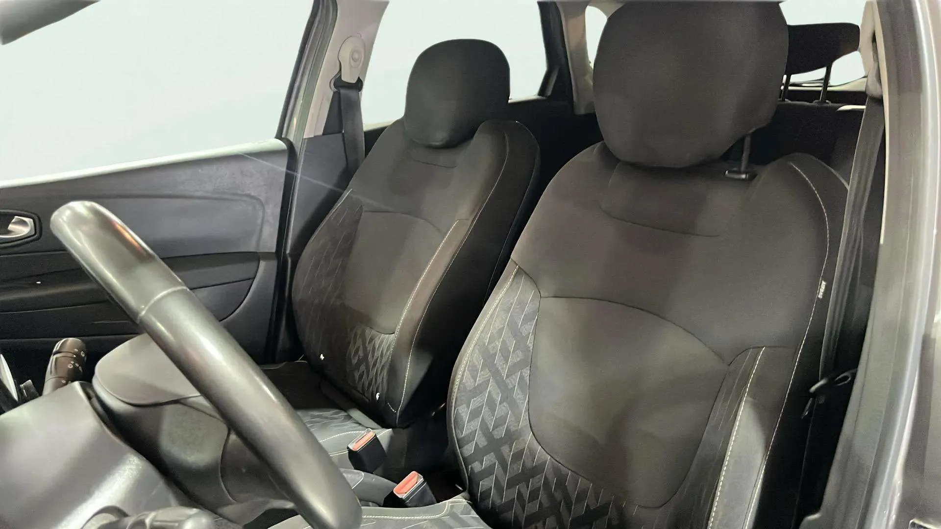 Renault Captur Limited TCe GPF - foto 22