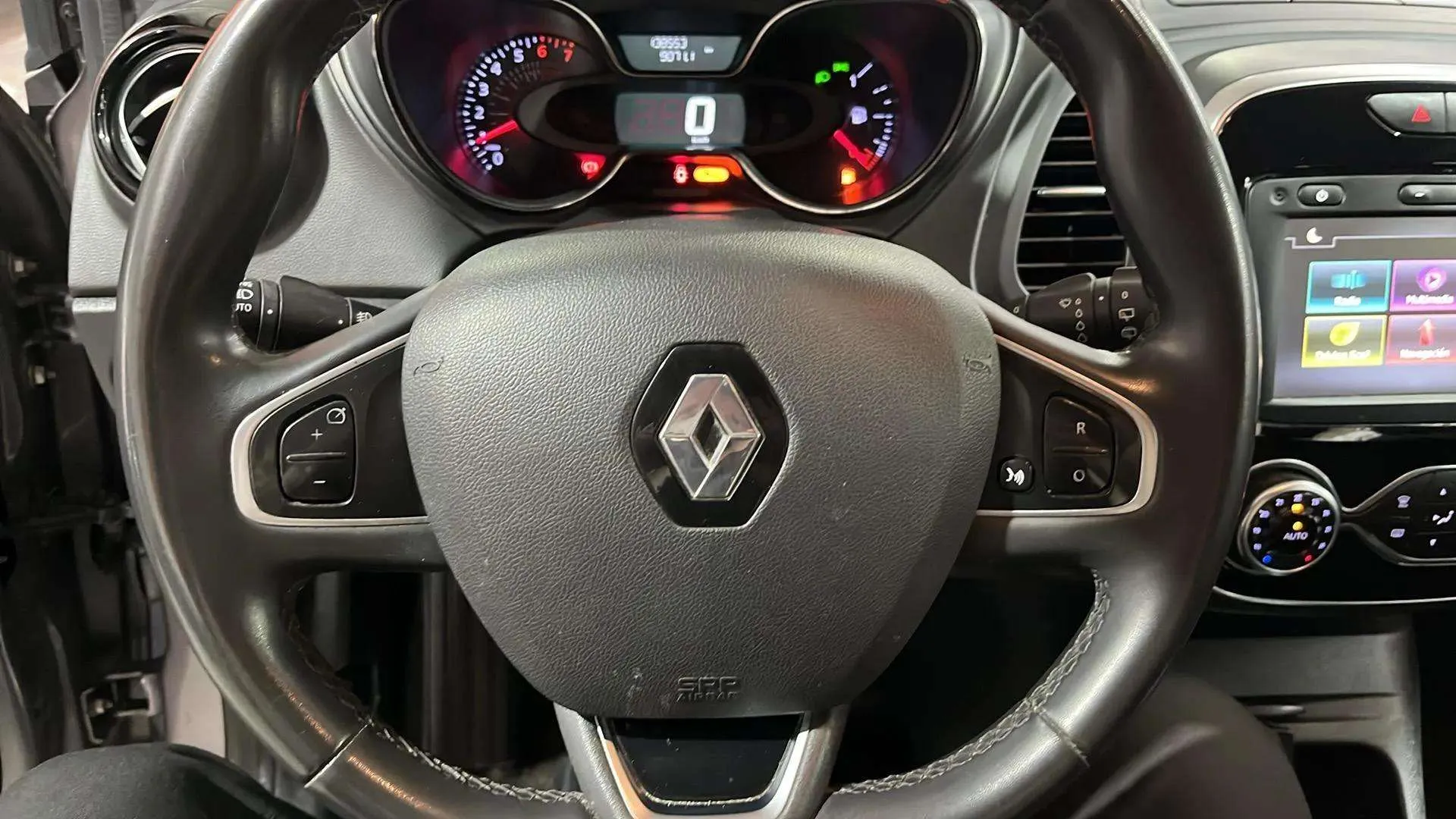 Renault Captur Limited TCe GPF - foto 10