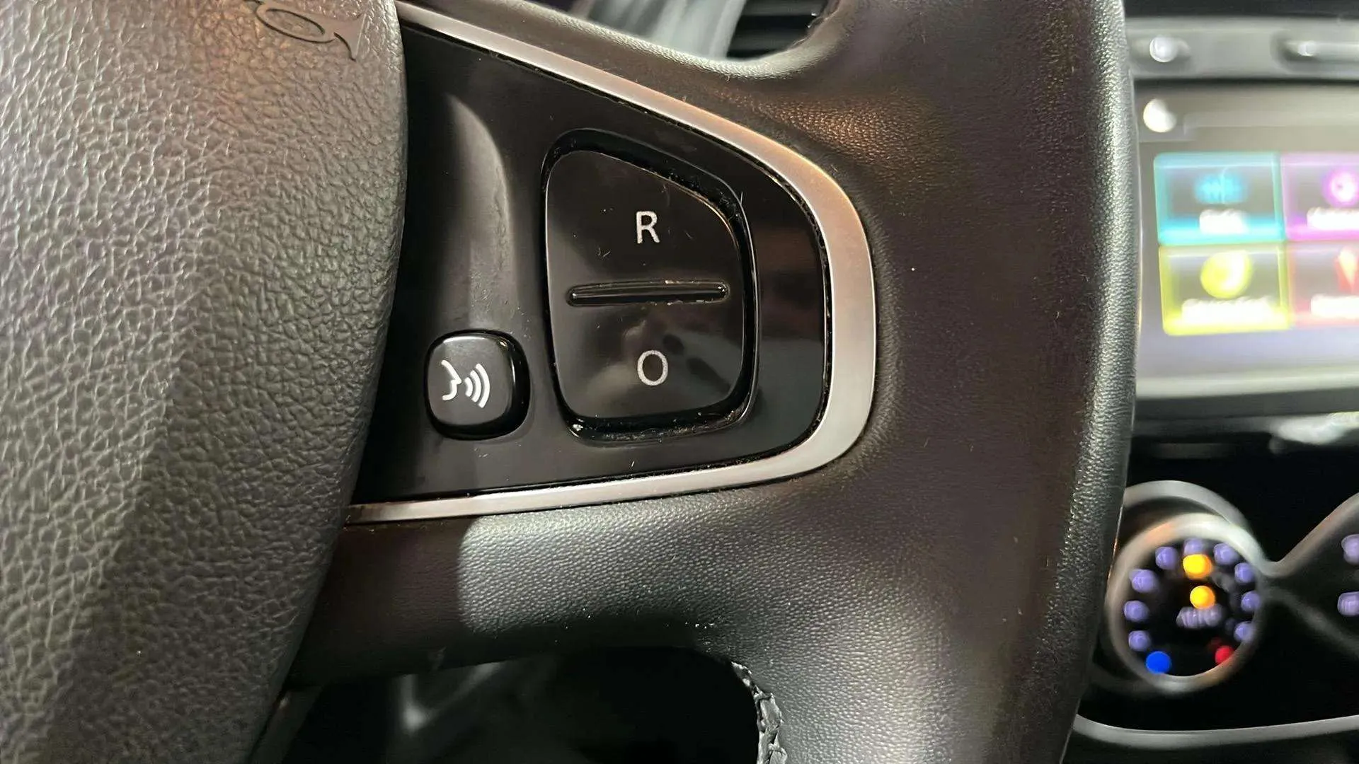 Renault Captur Limited TCe GPF - foto 20