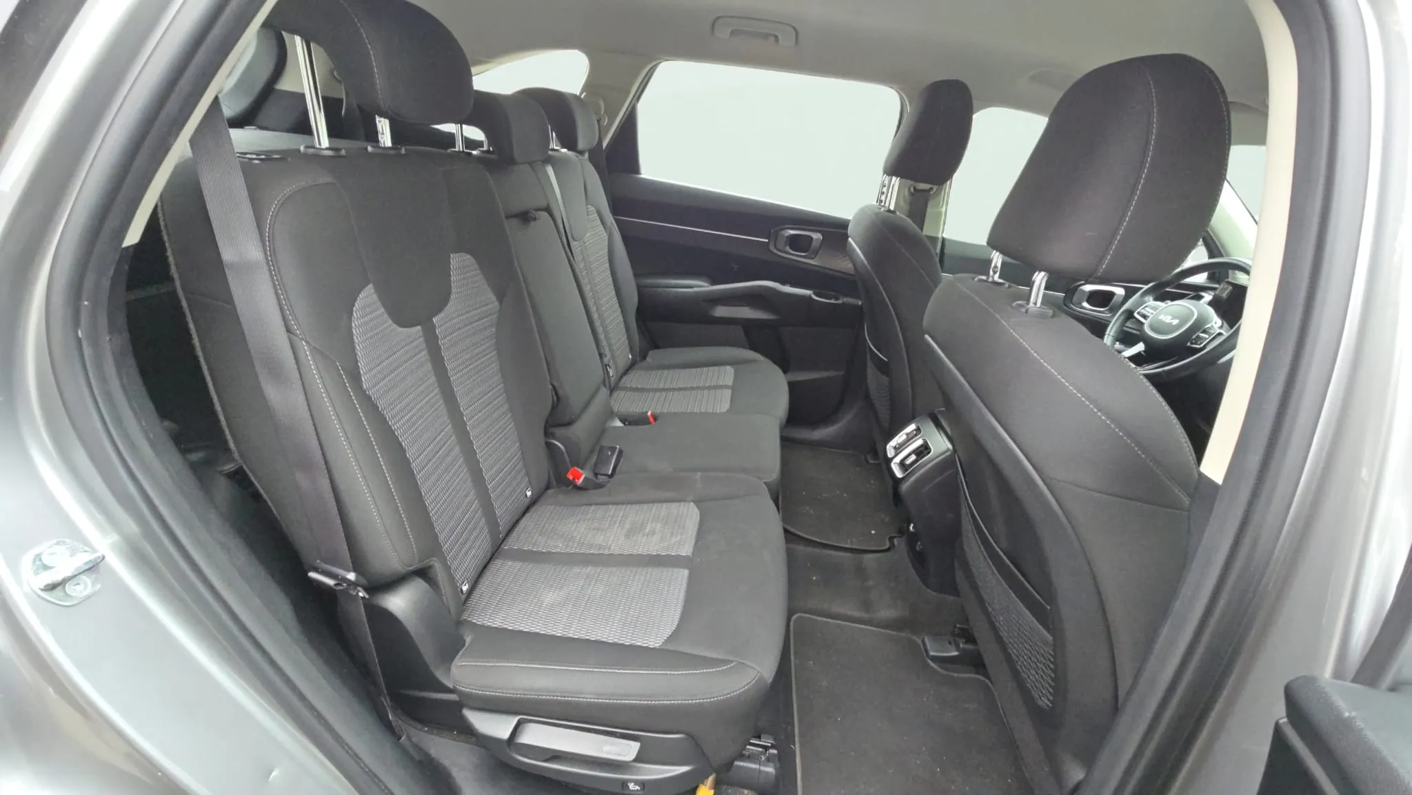Kia Sorento 1.6 T-GDi HEV Drive 4x2 7 plazas - foto 22