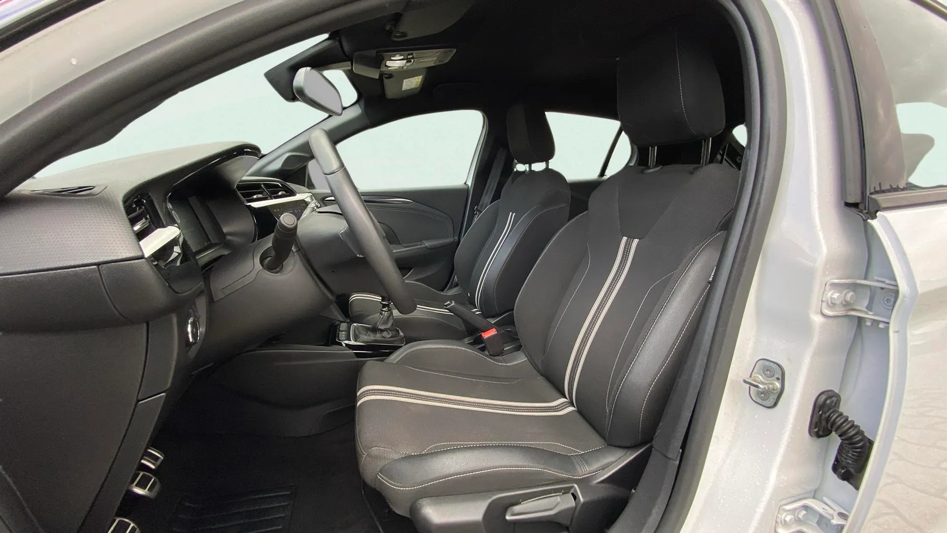 Opel Corsa 1.2T XHL GS - foto 12