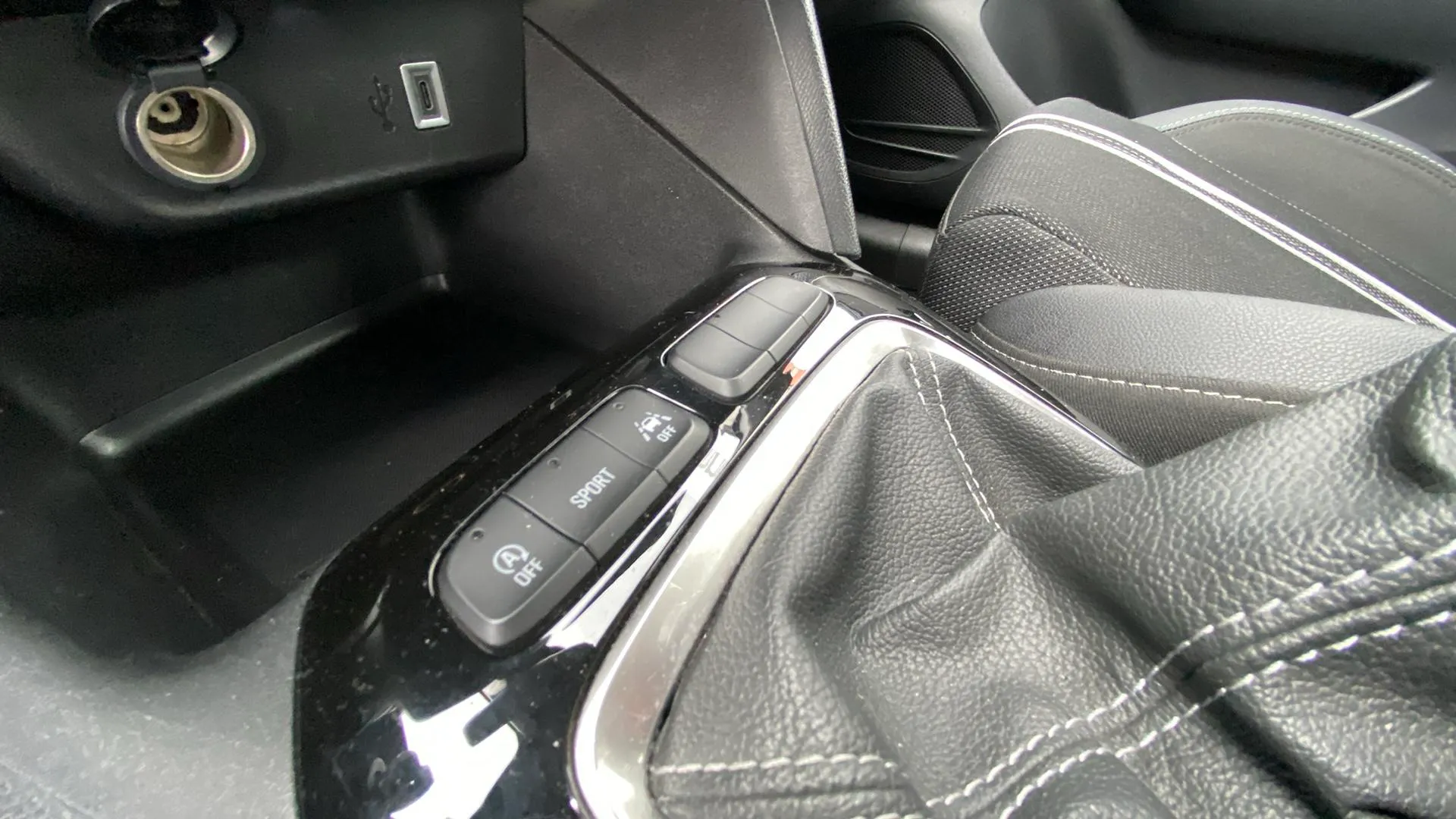 Opel Corsa 1.2T XHL GS - foto 11