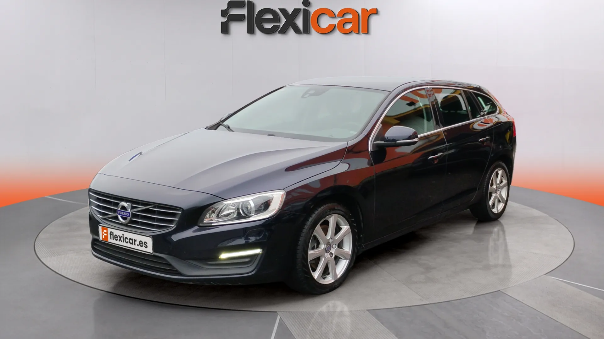 Volvo V60 2.0 D3 Momentum - foto 3