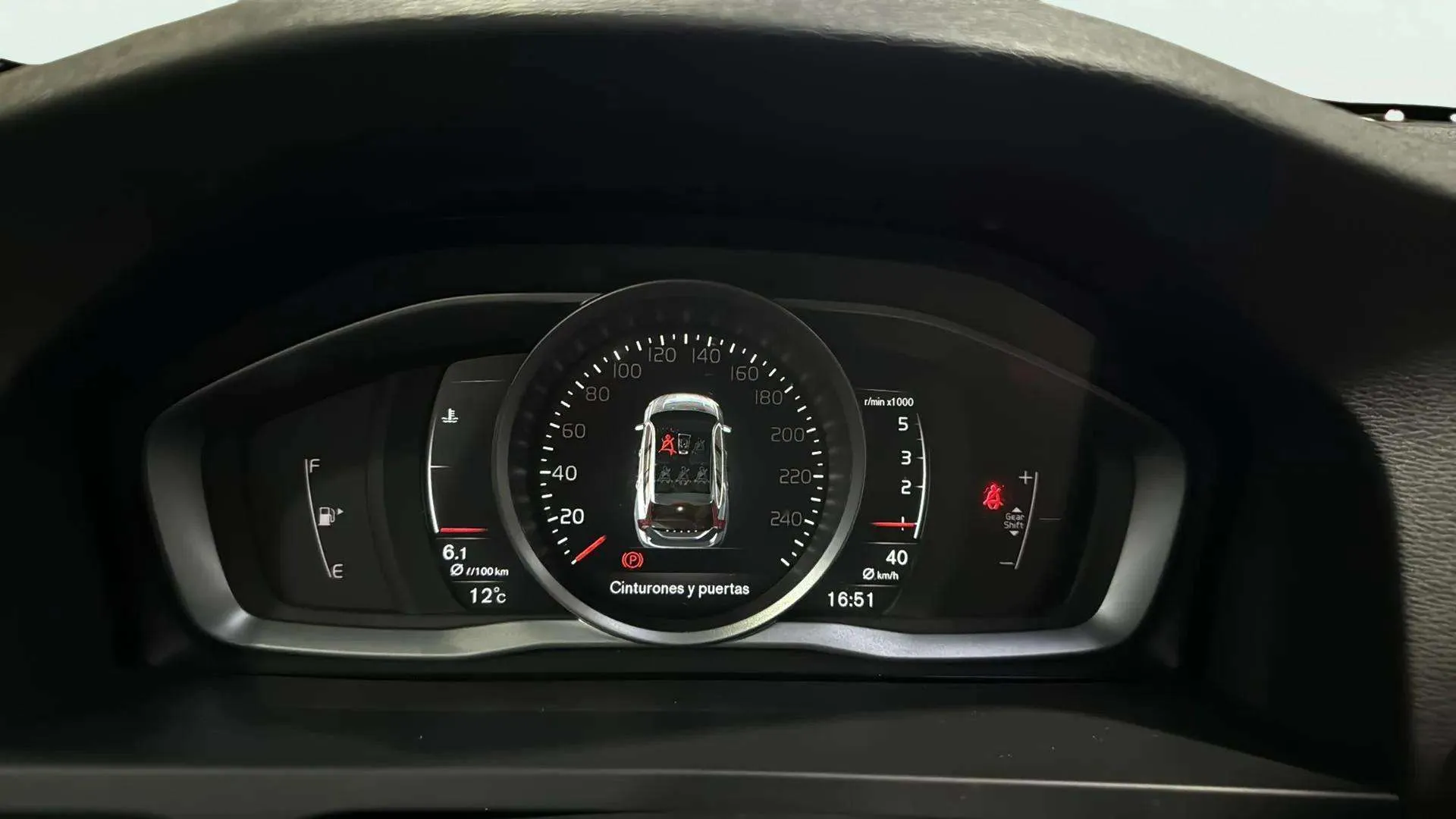 Volvo V60 2.0 D3 Momentum - foto 20