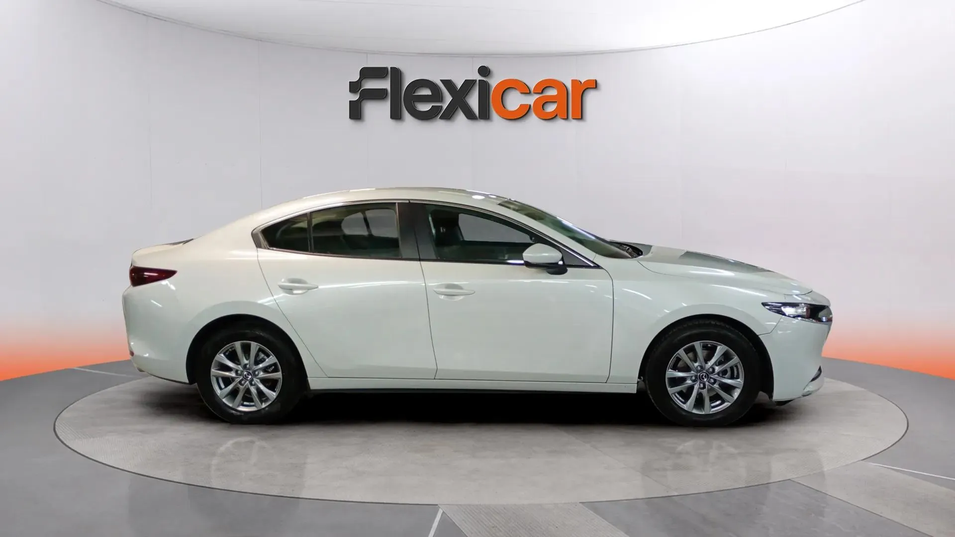 Mazda Mazda3 2.5L e-Skyactiv G MHEV Prime-line - foto 3
