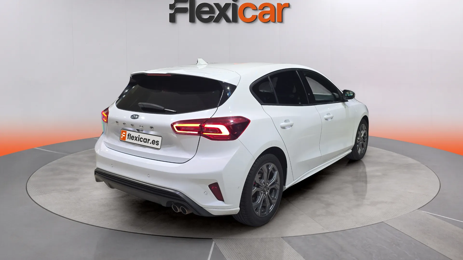 Ford Focus 1.0 EcoBoost MHEV ST-Line X - foto 6