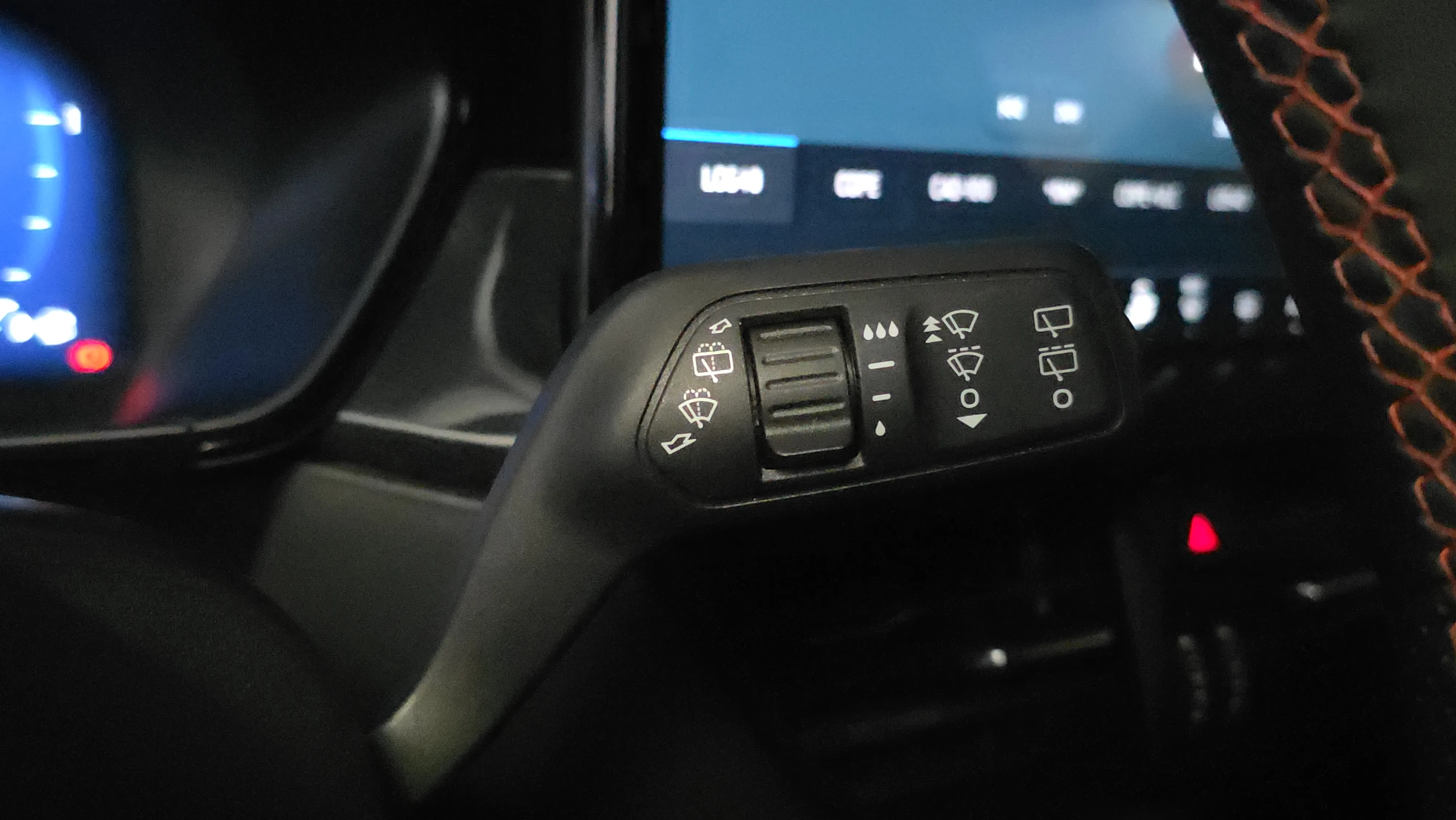 Ford Focus 1.0 EcoBoost MHEV ST-Line X - foto 13