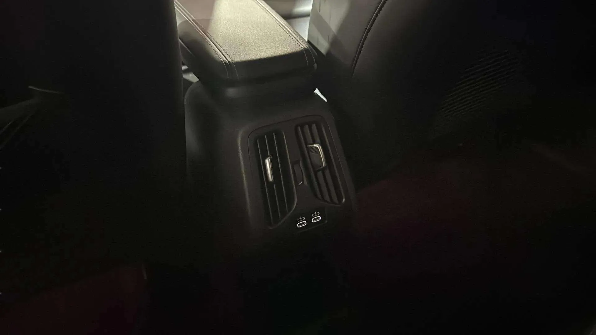 BMW X1 xDrive20d - foto 26