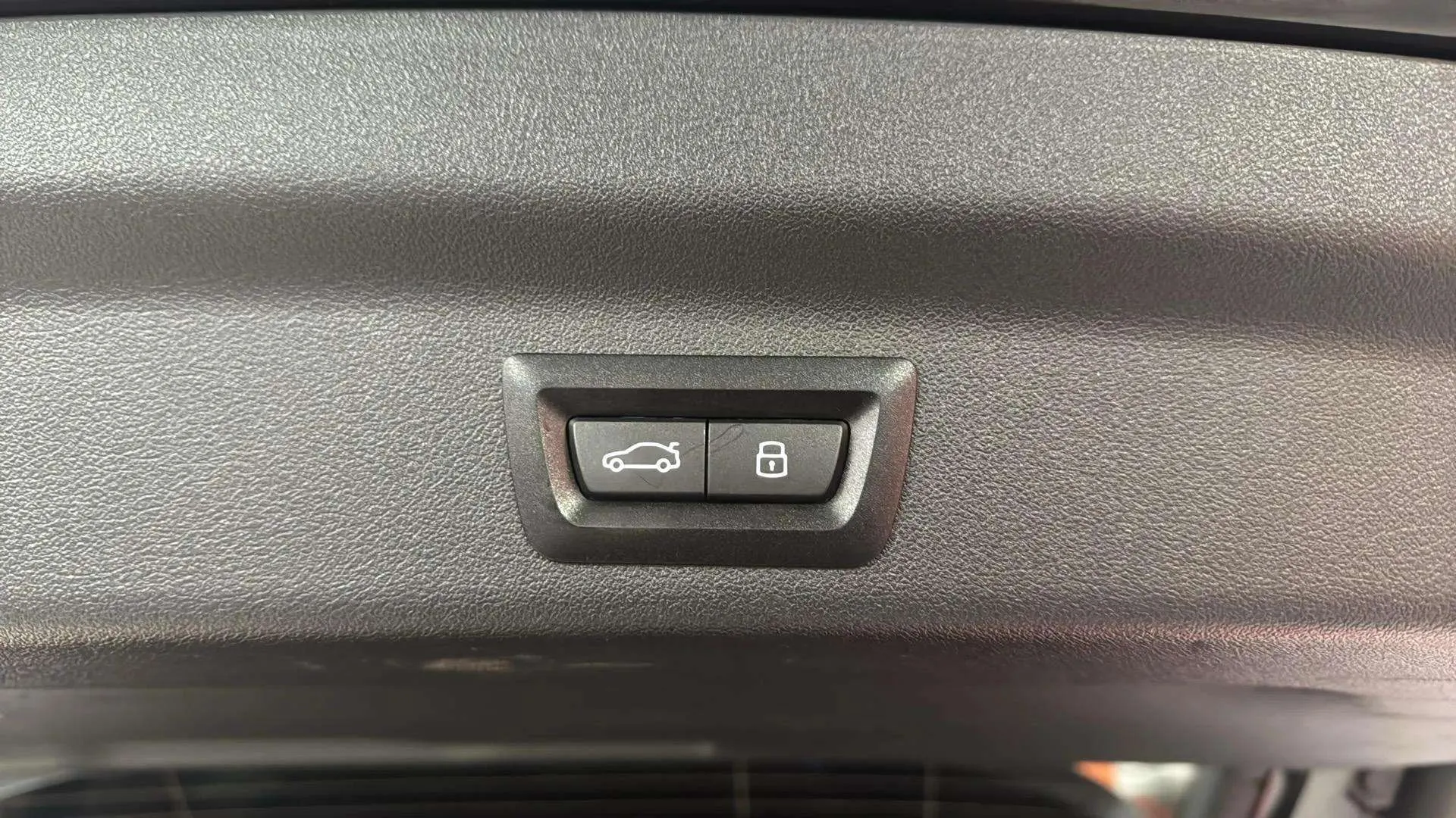 BMW X1 xDrive20d - foto 31