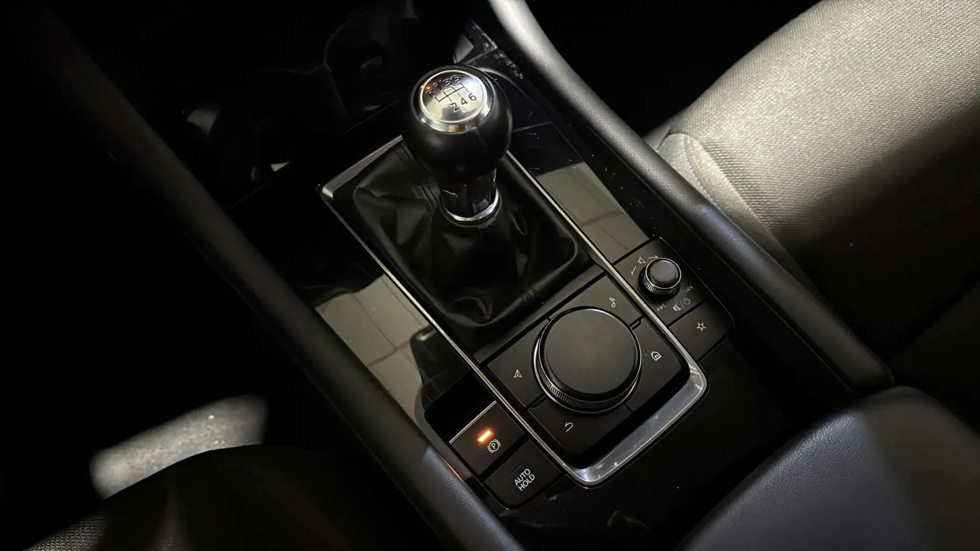 Mazda Mazda3 2.5L e-Skyactiv G MHEV Prime-line - foto 17