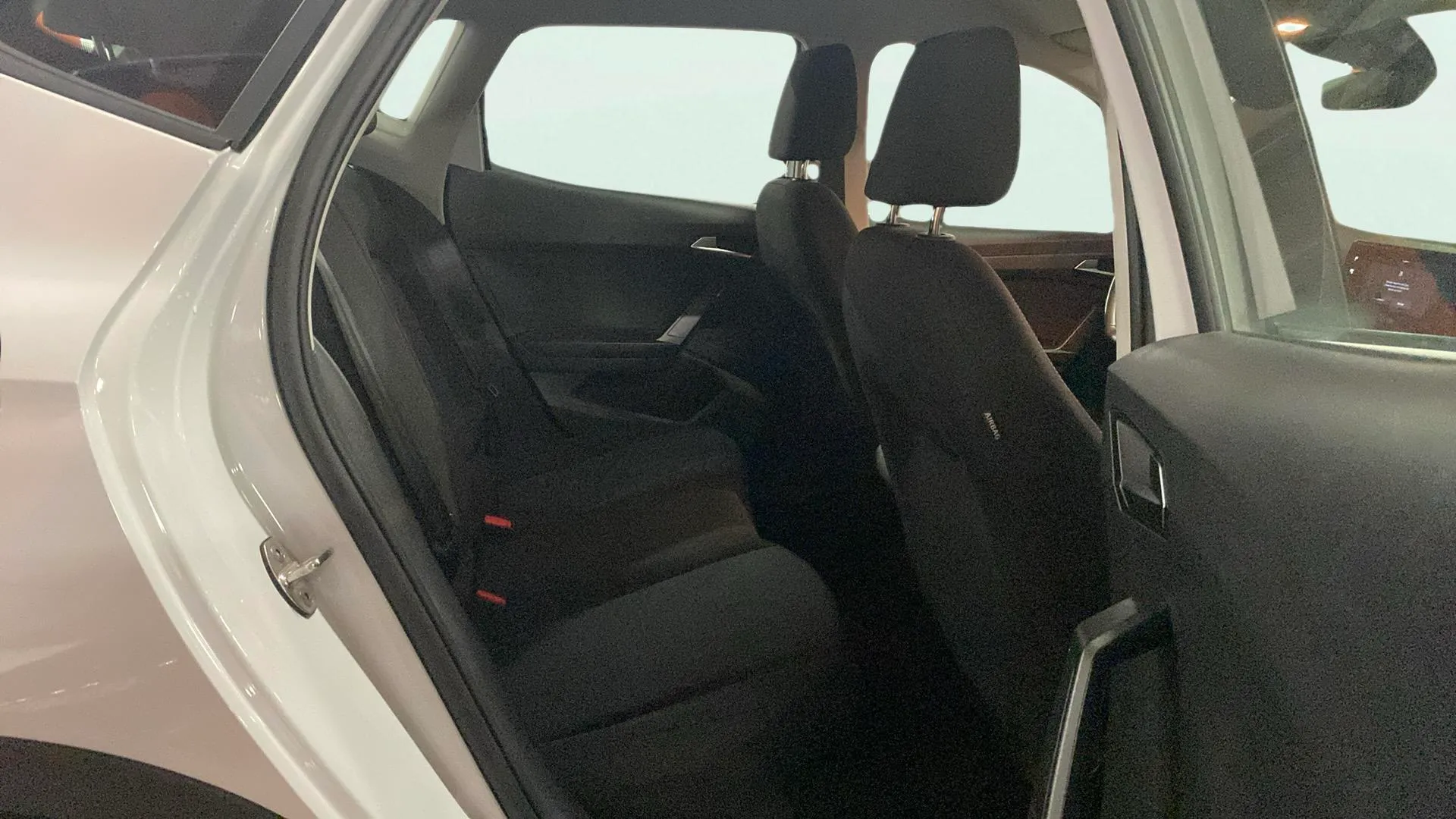 SEAT Arona 1.0 TSI DSG Style XL - foto 28