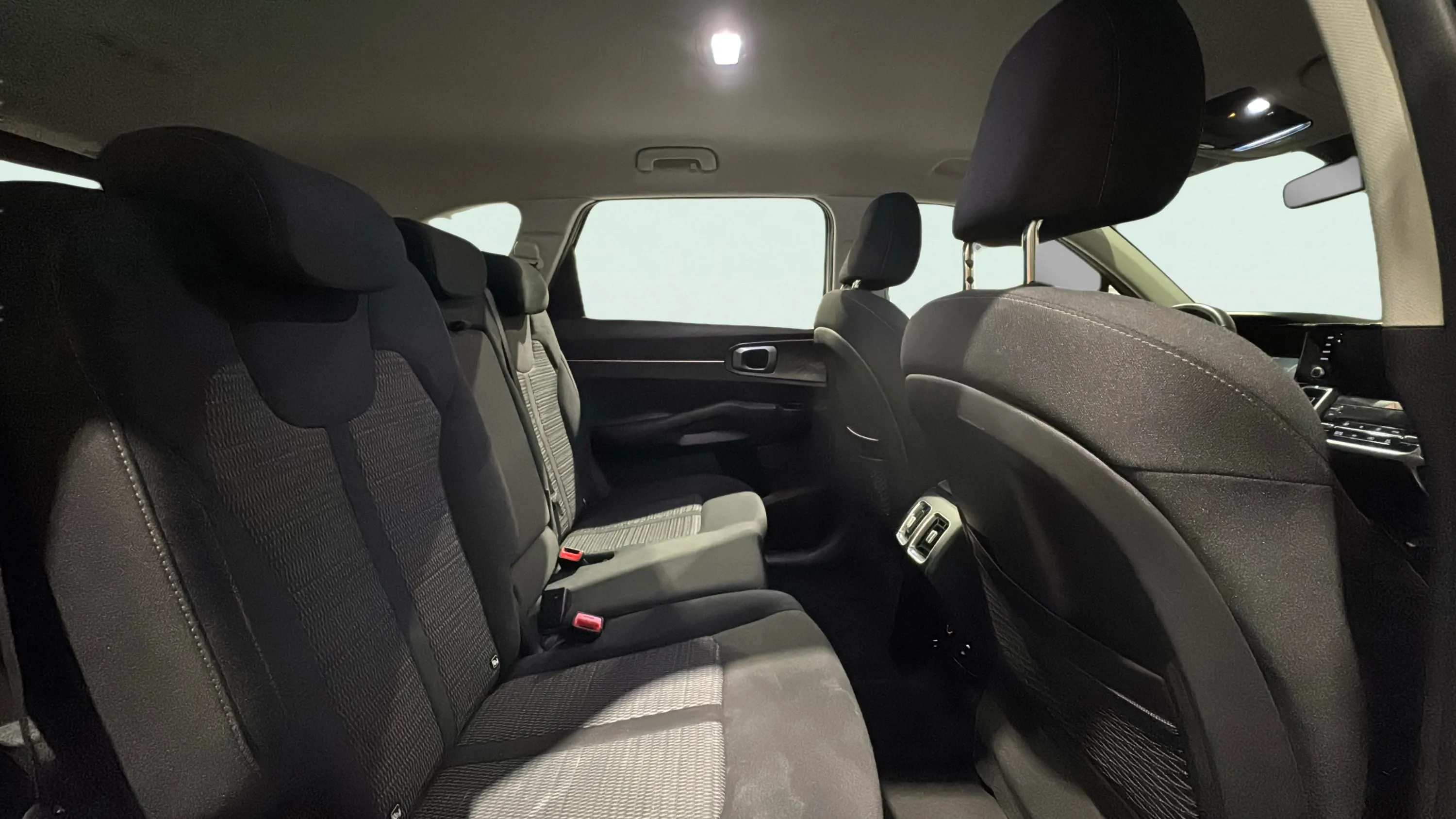 Kia Sorento 1.6 T-GDi HEV Drive 4x2 7 plazas - foto 31