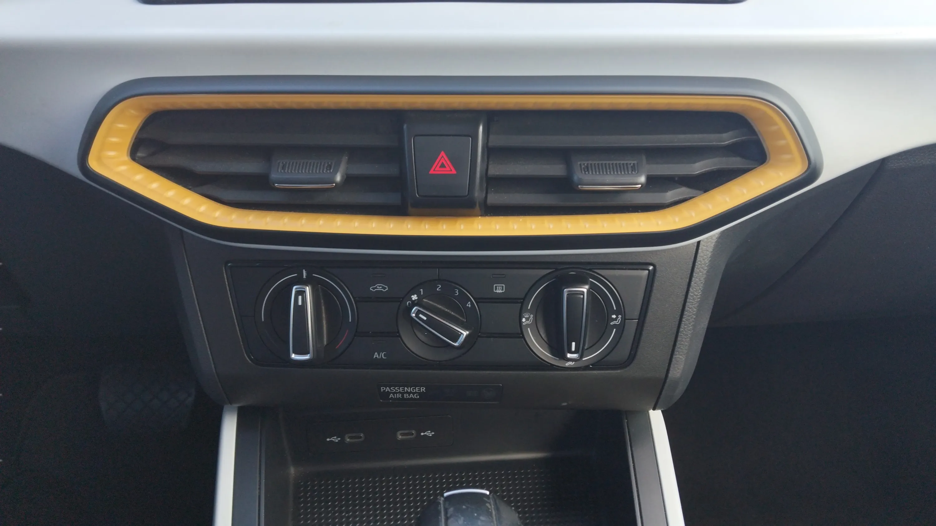 SEAT Arona 1.0 TSI DSG Style XL - foto 12