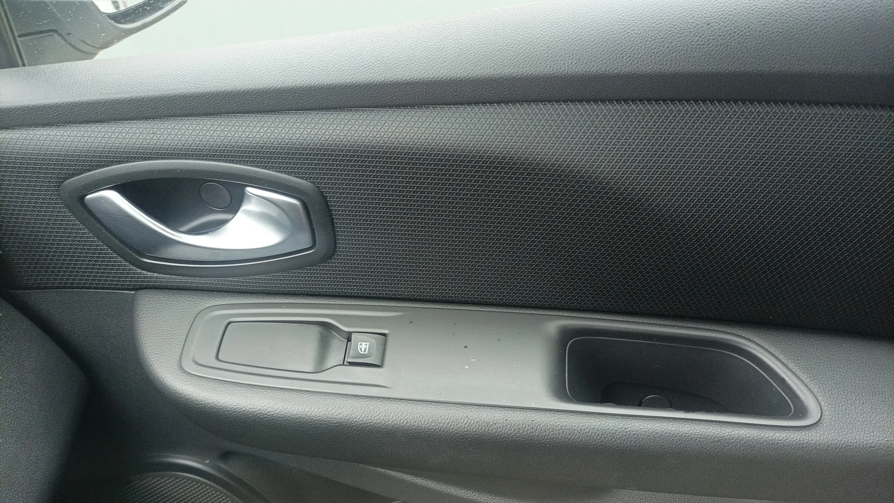 Renault Clio RS Energy EDC - foto 22