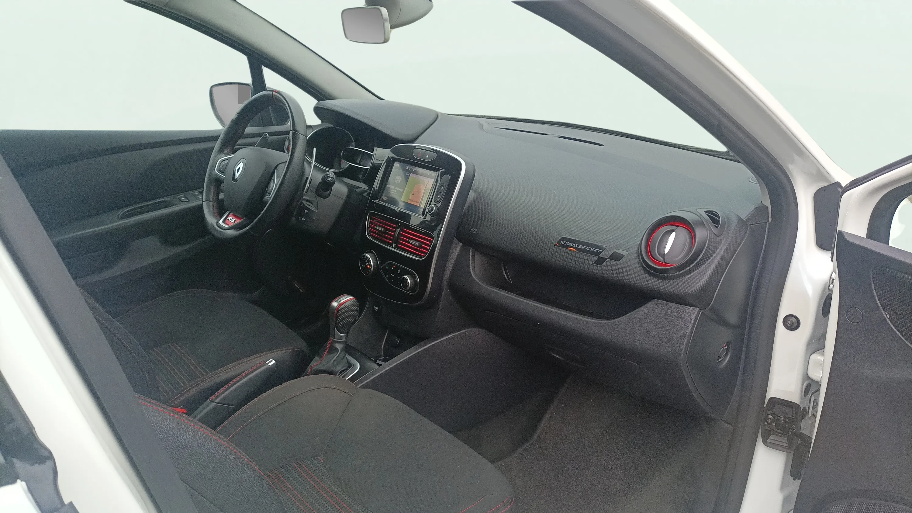 Renault Clio RS Energy EDC - foto 13