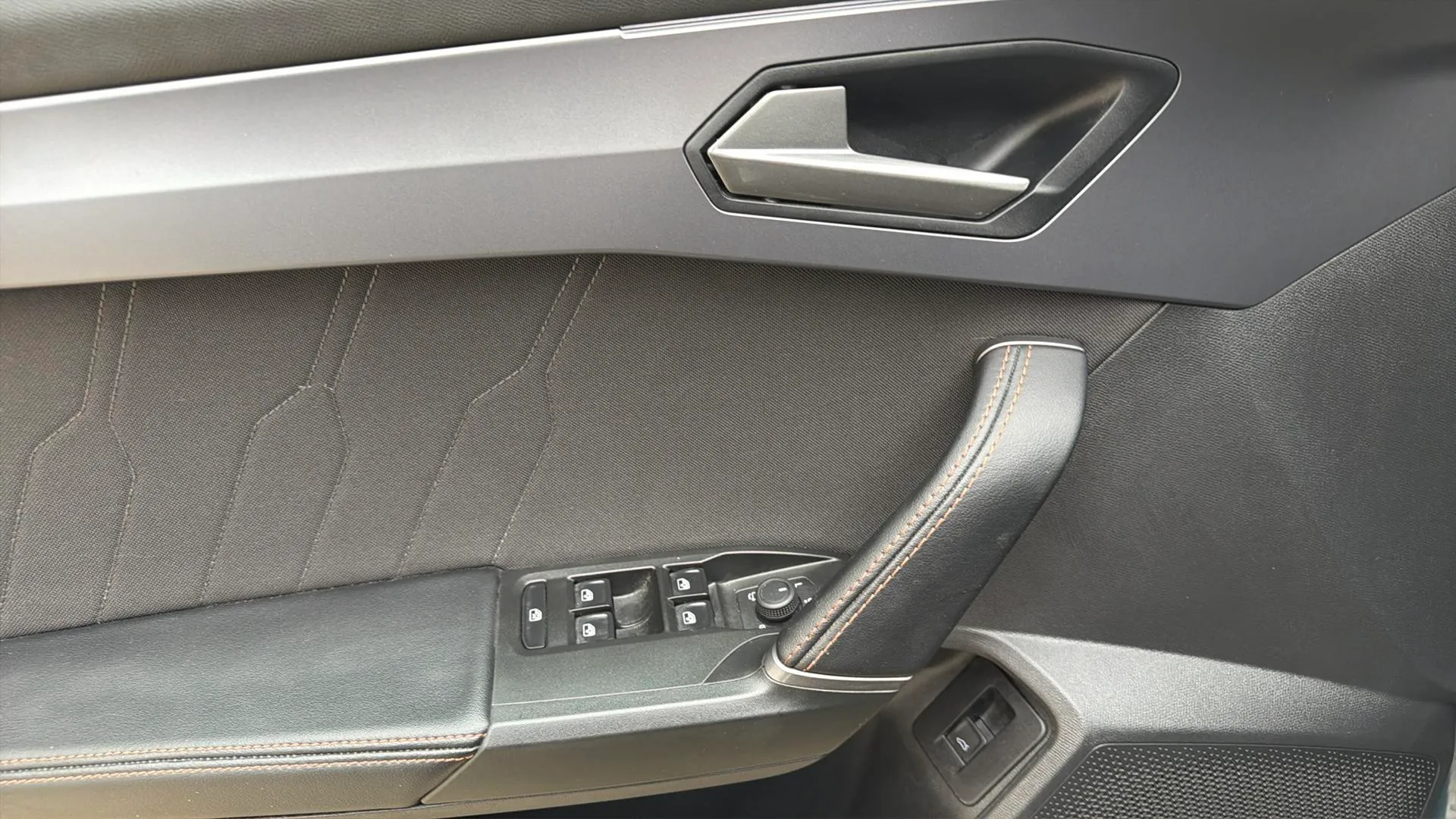 Cupra León SP 1.5 eTSI DSG - foto 26