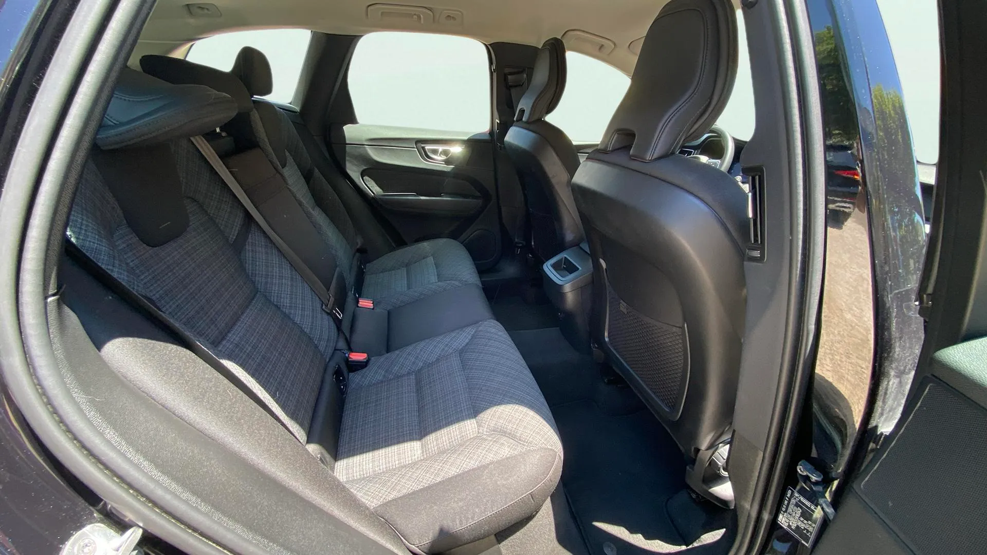 Volvo XC60 2.0 B4 D Core - foto 13