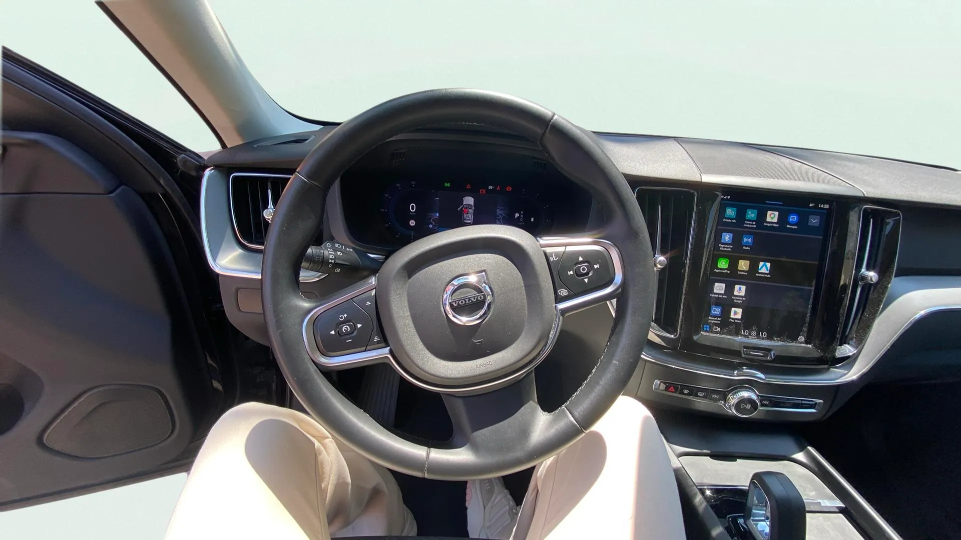 Volvo XC60 2.0 B4 D Core - foto 10