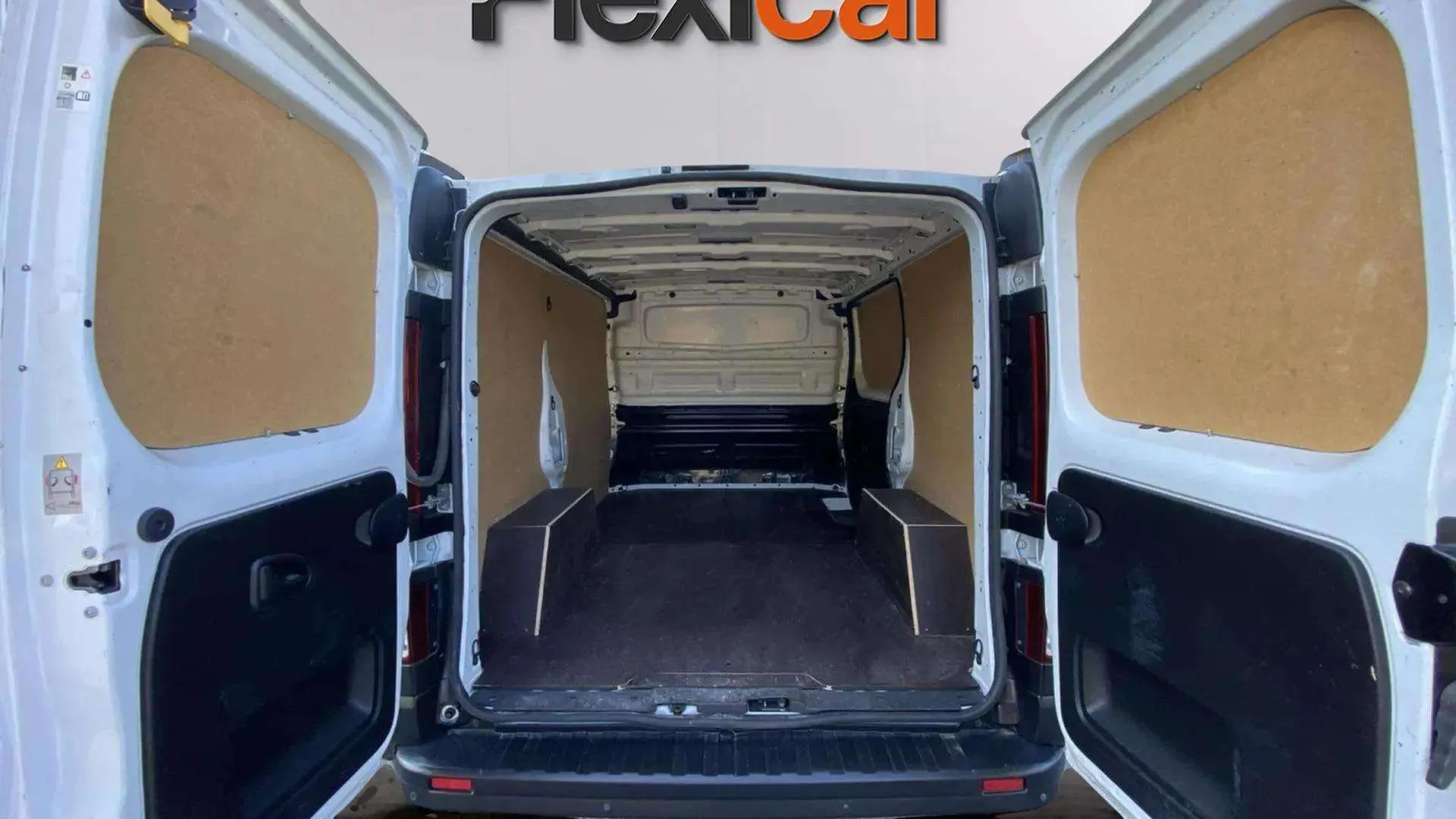 Renault Trafic Furgón 29 L1H2 Energy BluedCi - foto 19
