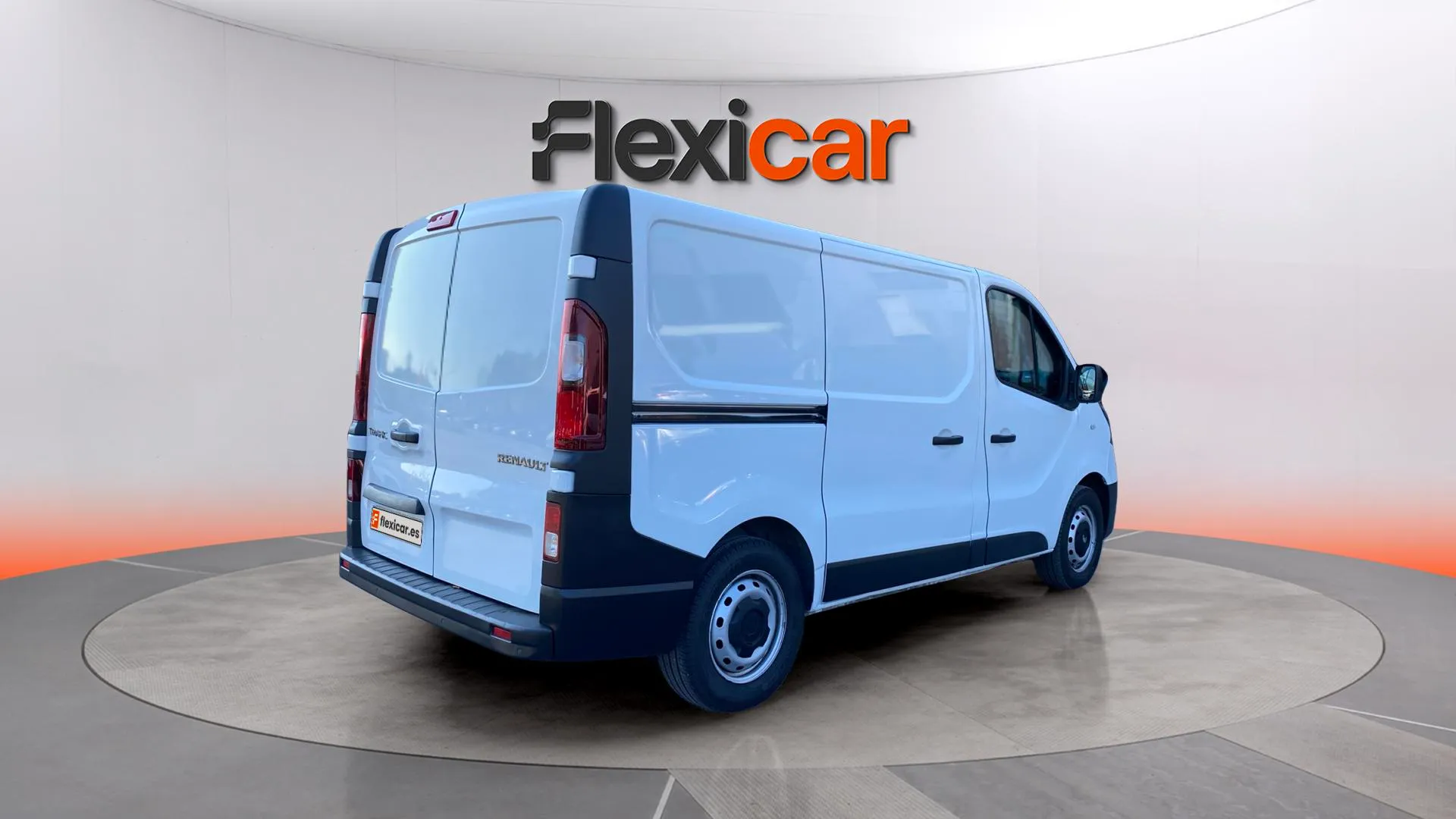 Renault Trafic Furgón 29 L1H2 Energy BluedCi - foto 7