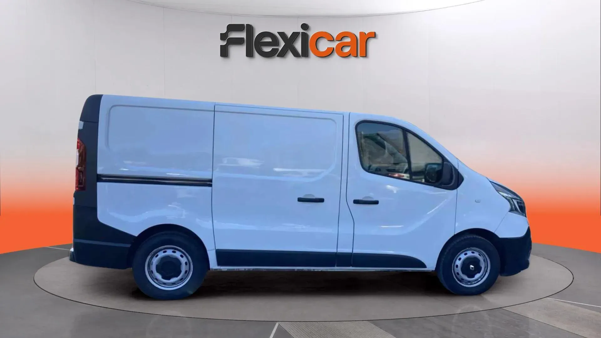 Renault Trafic Furgón 29 L1H2 Energy BluedCi - foto 8