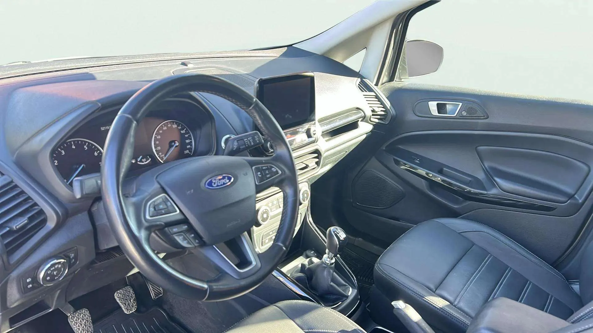 Ford EcoSport 1.0T EcoBoost Active - foto 28