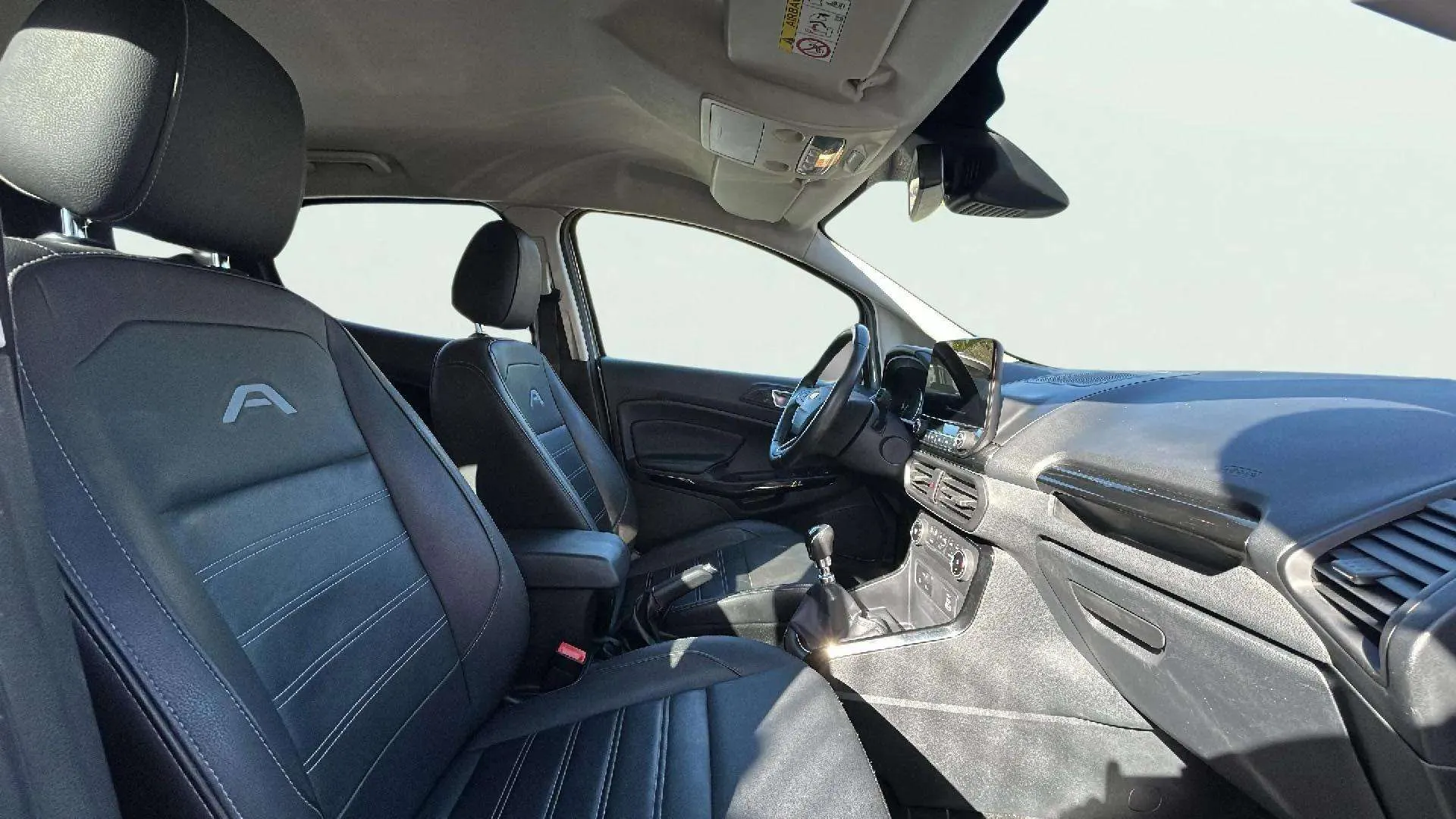 Ford EcoSport 1.0T EcoBoost Active - foto 9
