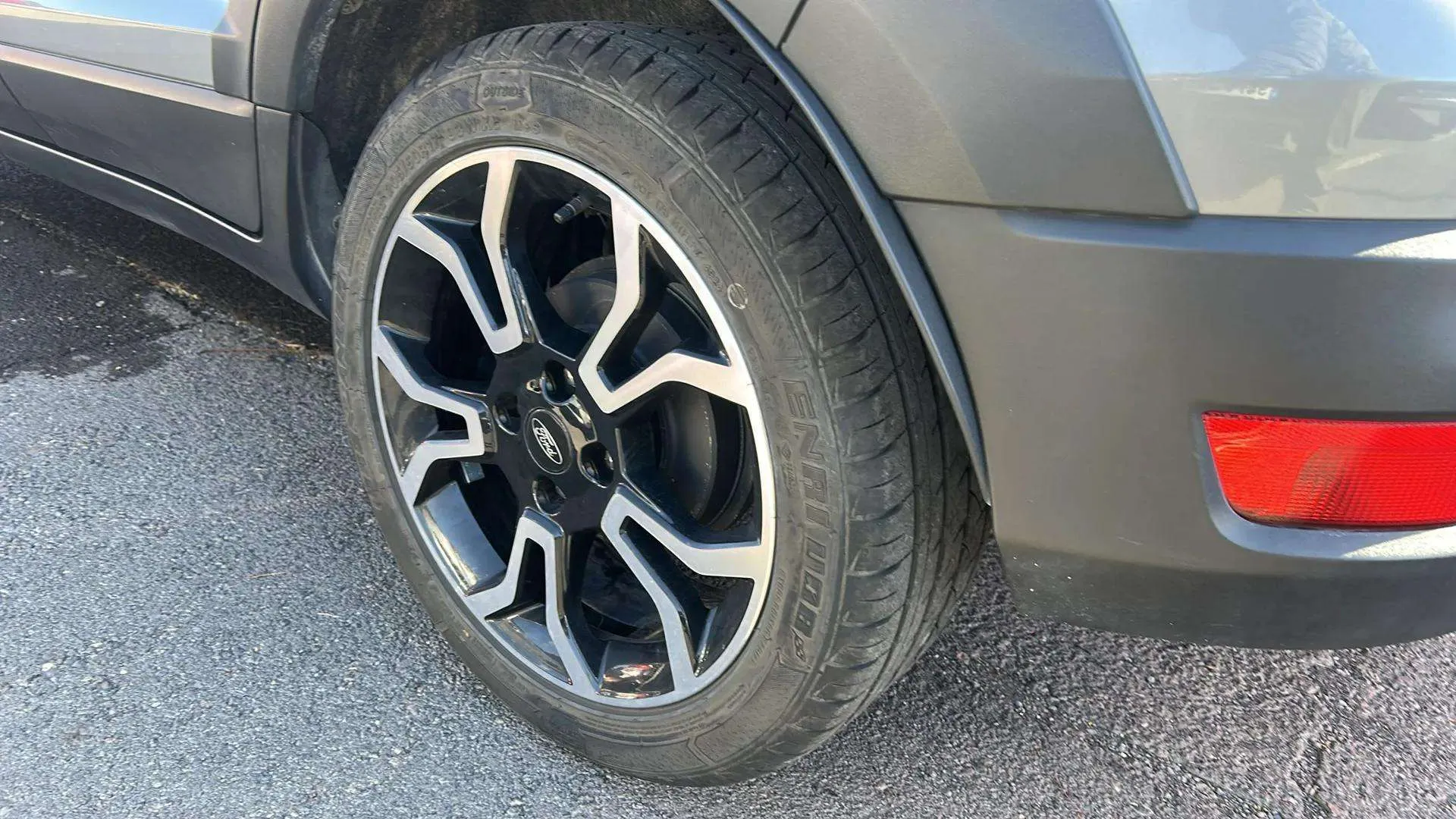 Ford EcoSport 1.0T EcoBoost Active - foto 14