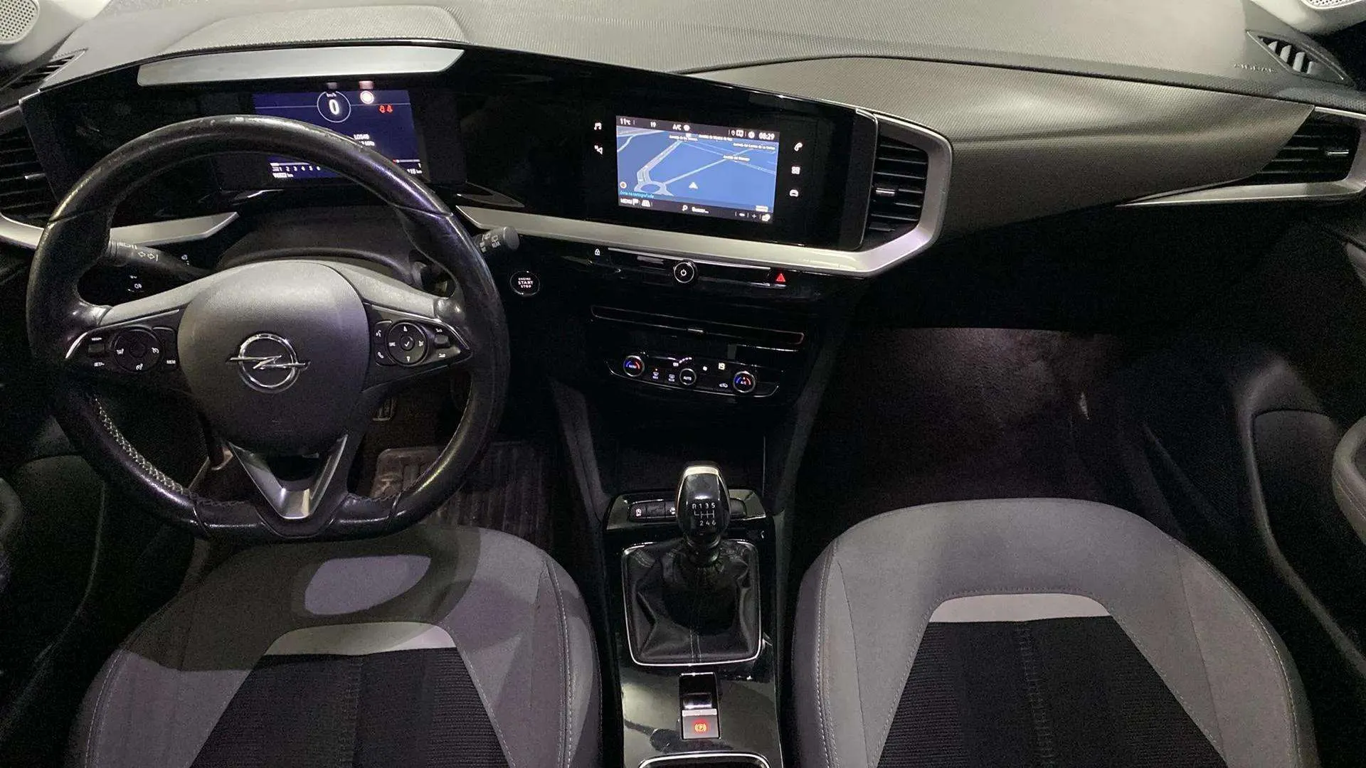 Opel Mokka 1.2 T Business Elegance - foto 14