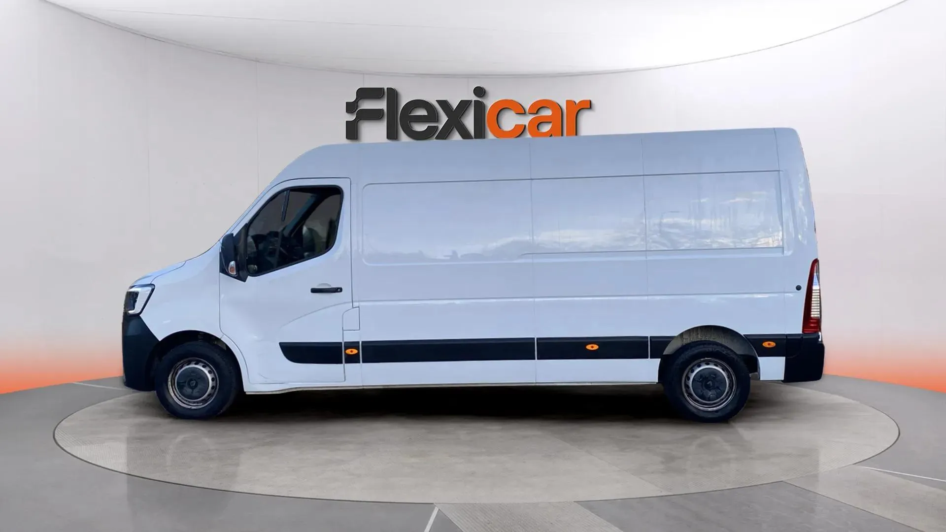 Renault Master Furgón T L2H2 3300 Blue DC - foto 4