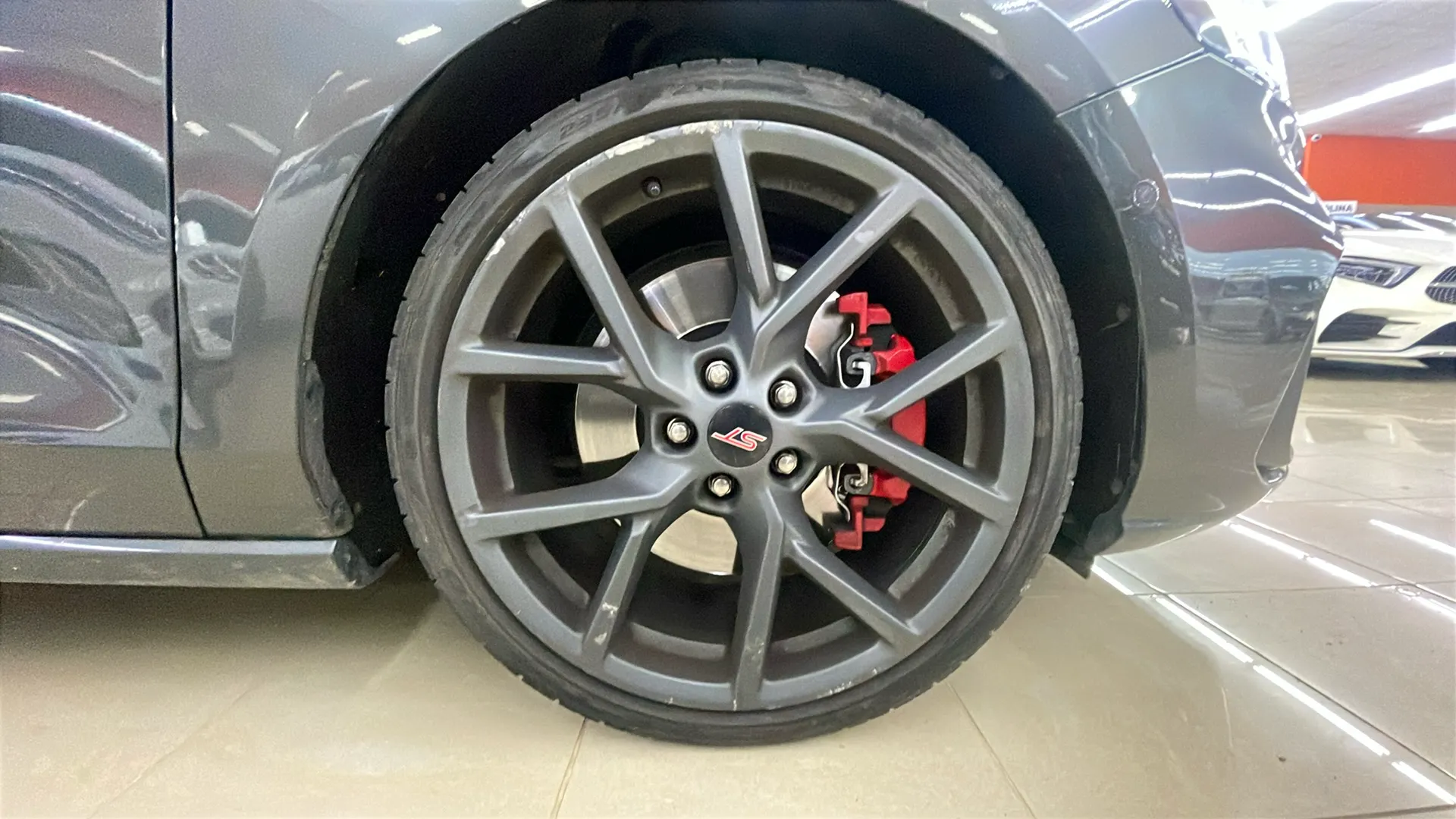 Ford Focus 2.3 EcoBoost ST - foto 14