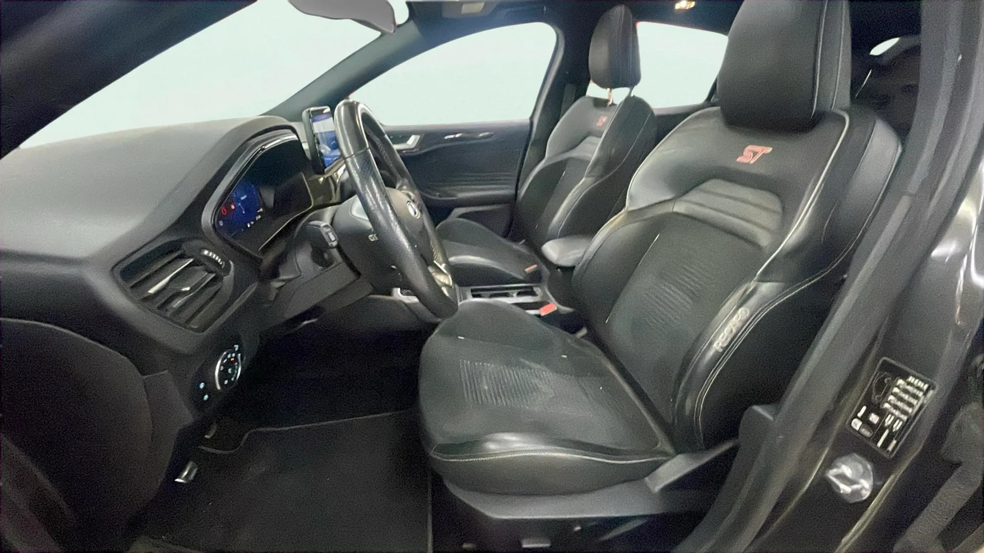 Ford Focus 2.3 EcoBoost ST - foto 11