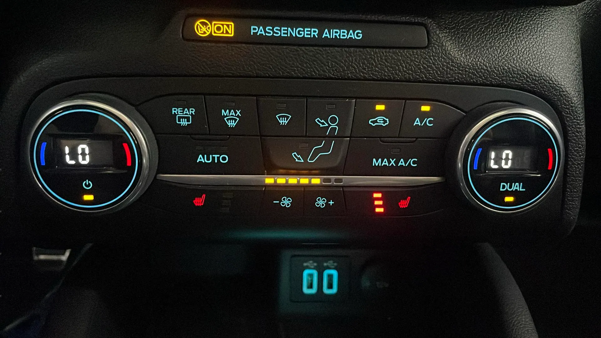 Ford Focus 2.3 EcoBoost ST - foto 22