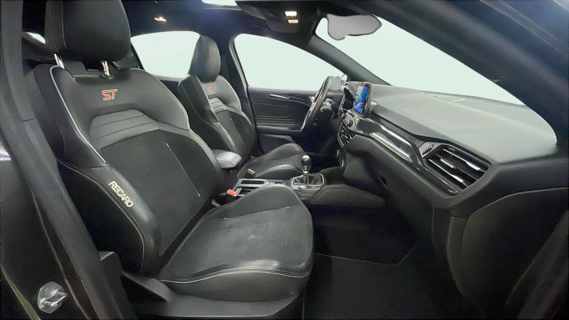 Ford Focus 2.3 EcoBoost ST - foto 10