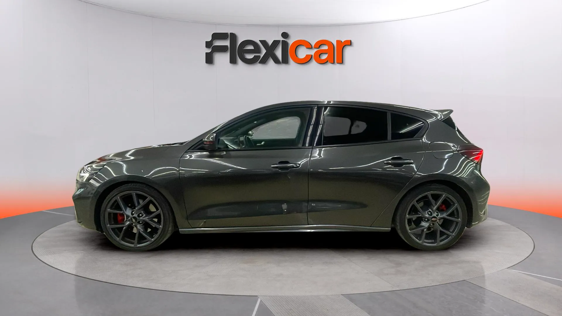 Ford Focus 2.3 EcoBoost ST - foto 5