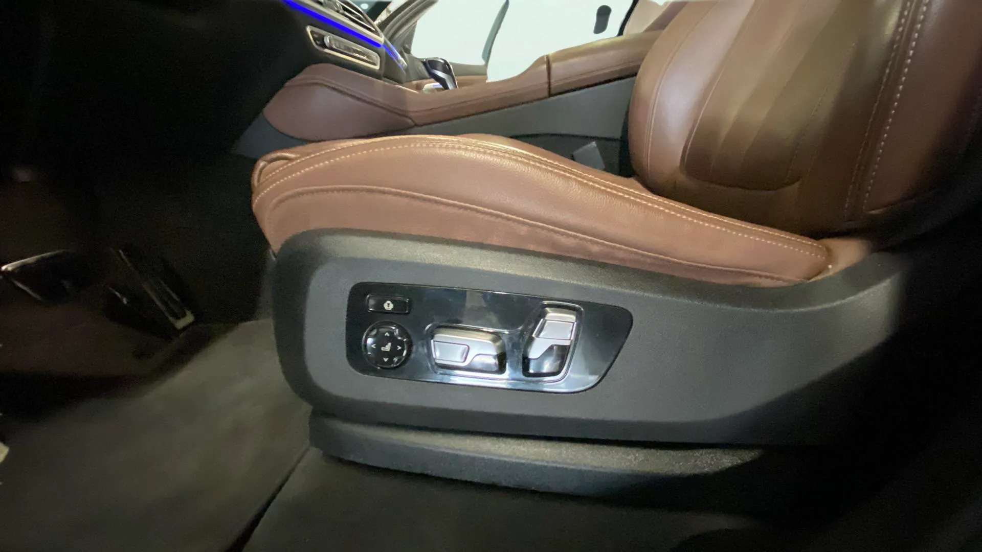 BMW X6 xDrive40i - foto 21