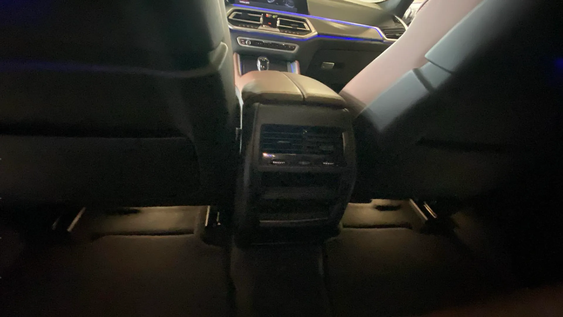 BMW X6 xDrive40i - foto 27
