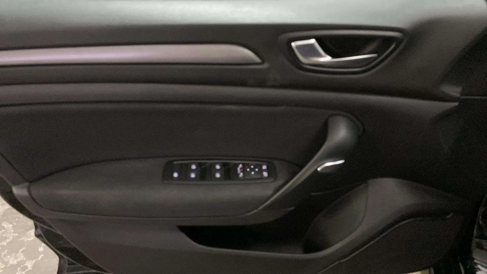 Renault Mégane S.T. Business E-Tech Híbrido ench. - foto 18